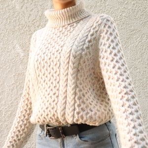 Land’s End Thick Knit Cozy Cable Cream Turtleneck